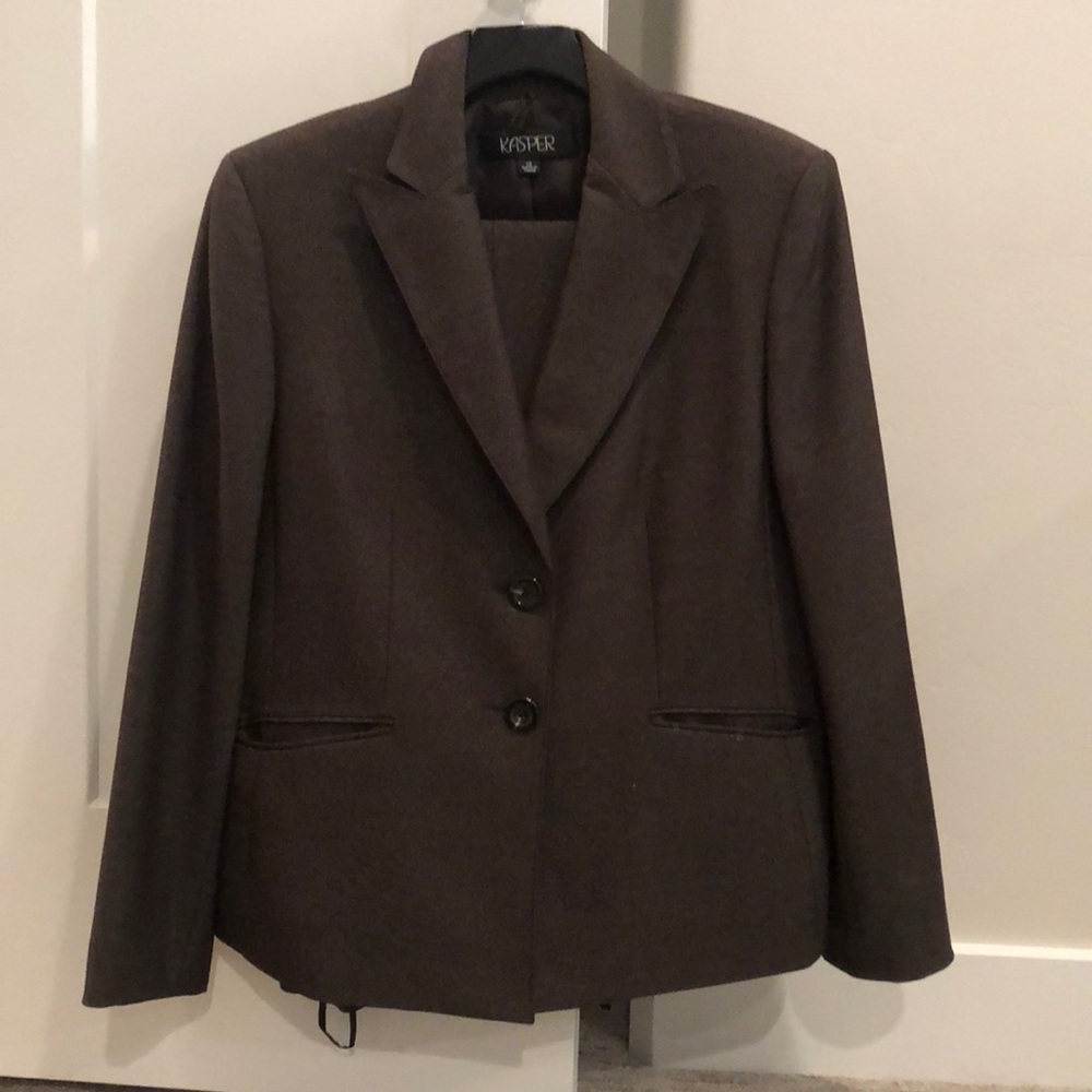 Women’s 2 piece suit